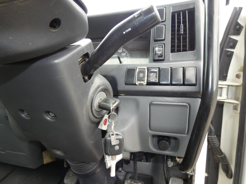 H25　2トン　マニュアル　ダンプ　260607|中古トラックの販売・買取・査定のアイナビ