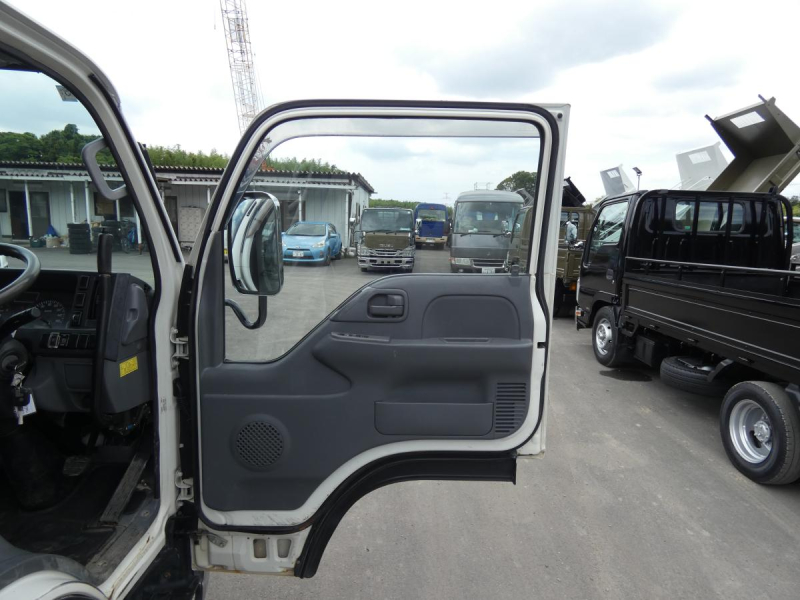 H25　2トン　マニュアル　ダンプ　260607|中古トラックの販売・買取・査定のアイナビ