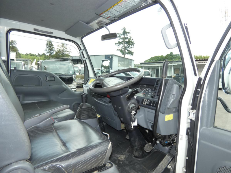 H25　2トン　マニュアル　ダンプ　260607|中古トラックの販売・買取・査定のアイナビ