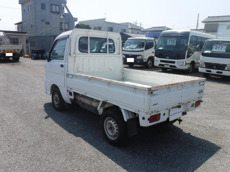 H18ダイハツ ハイゼットトラック エアコンパワステスペシャル4WD|中古トラックの販売・買取・査定のアイナビ