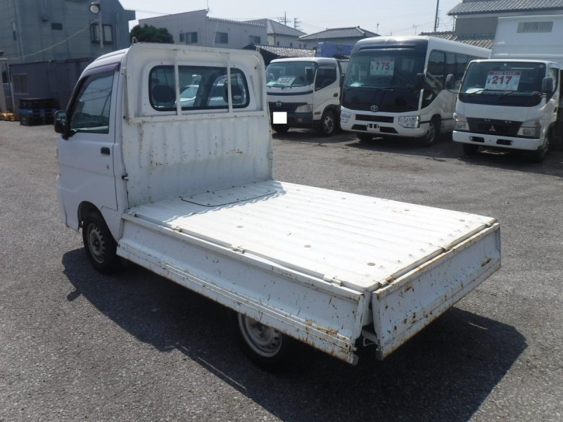 H18ダイハツ ハイゼットトラック エアコンパワステスペシャル4WD|中古トラックの販売・買取・査定のアイナビ