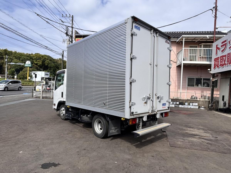 エルフ　10尺アルミバン　積載2000kg|中古トラックの販売・買取・査定のアイナビ