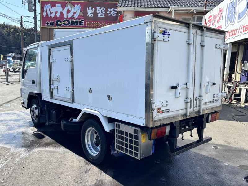 冷蔵冷凍車　東プレ-5℃　ショートボディ|中古トラックの販売・買取・査定のアイナビ