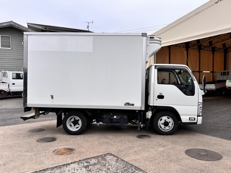 10尺　ショート　冷蔵冷凍車　菱重-5℃　積載1500kg|中古トラックの販売・買取・査定のアイナビ