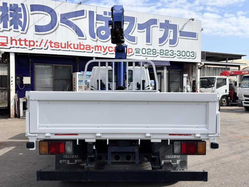 標準幅　4段クレーンラジコン付き　積載2000kg|中古トラックの販売・買取・査定のアイナビ