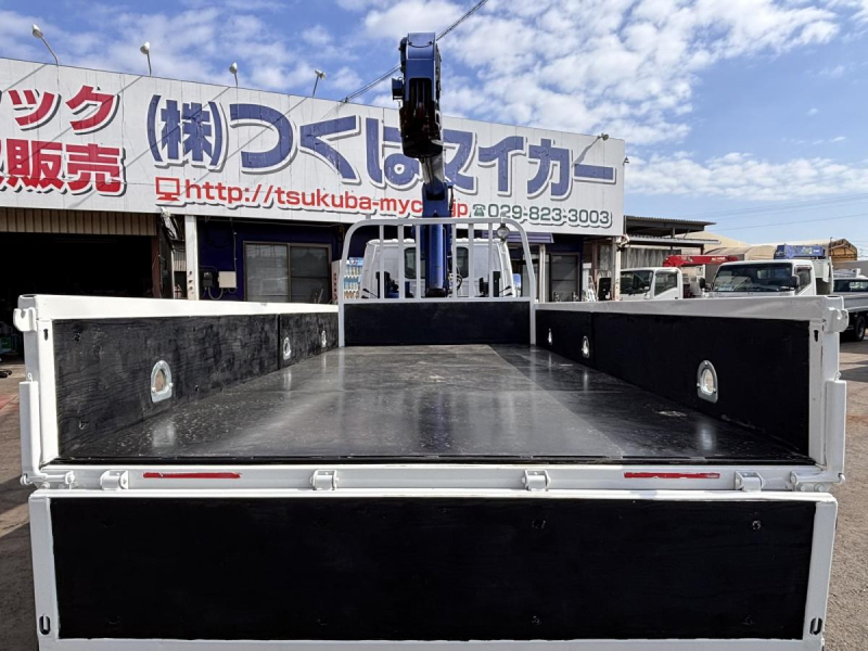 標準幅　4段クレーンラジコン付き　積載2000kg|中古トラックの販売・買取・査定のアイナビ