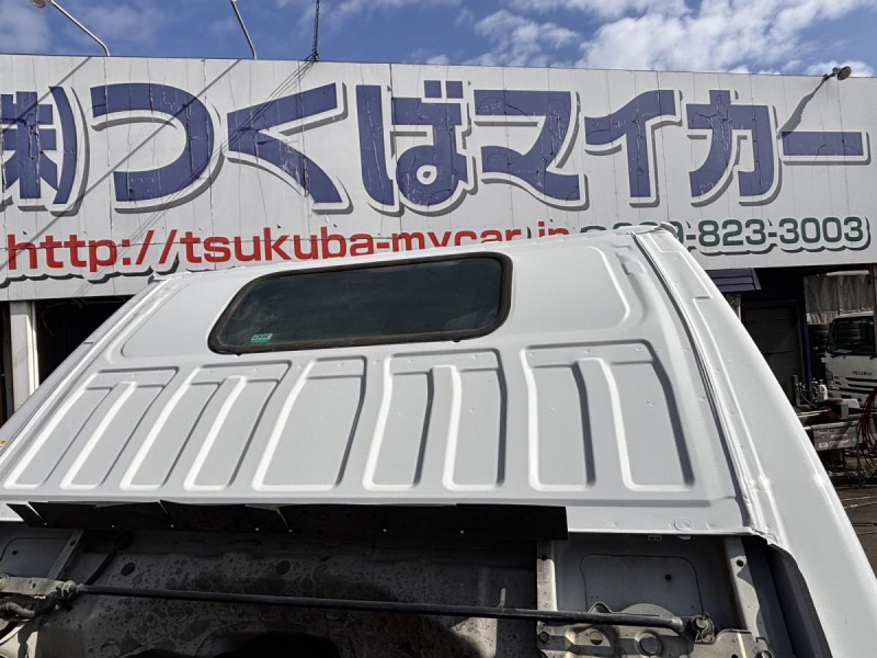 標準幅　4段クレーンラジコン付き　積載2000kg|中古トラックの販売・買取・査定のアイナビ