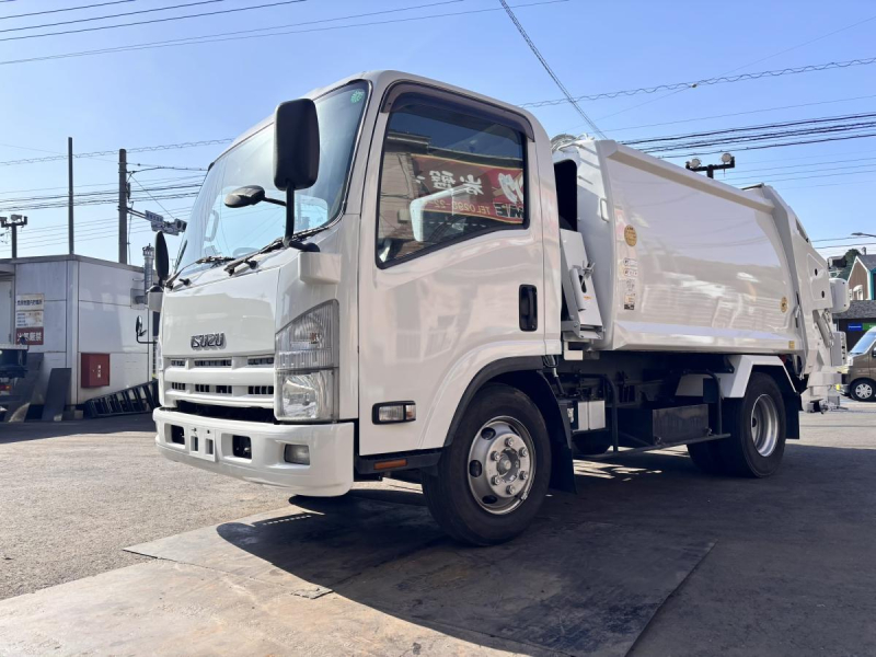 ワイド幅　プレス式パッカー車　極東製5.9立米　積載量3100kg|中古トラックの販売・買取・査定のアイナビ