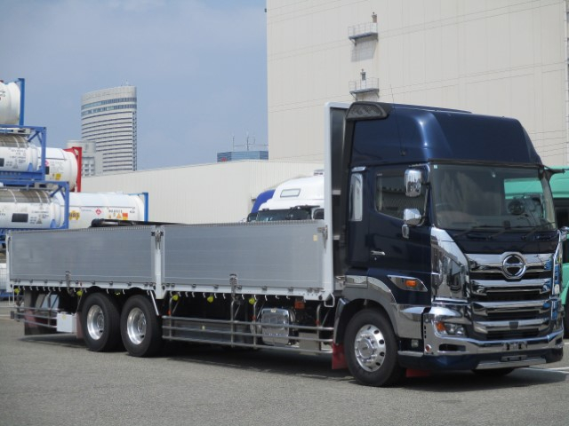 H30　日野プロフィア　平ボディアルミブロック　距離浅実走行|中古トラックの販売・買取・査定のアイナビ