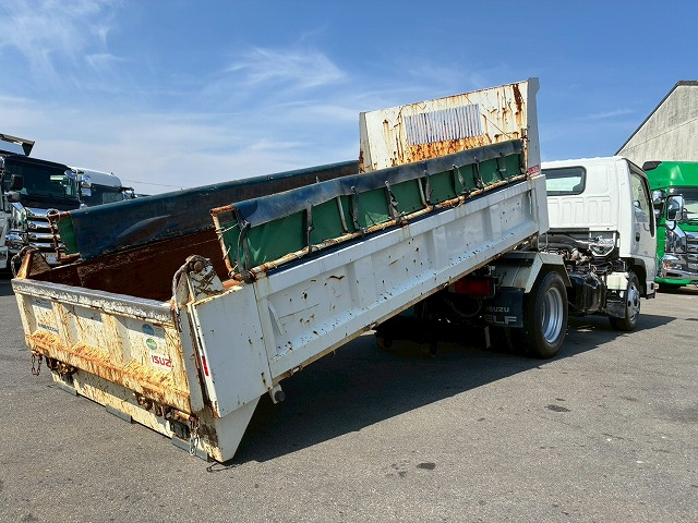 保証対象車両 ローダーダンプ 新明和工業 150馬力 6速MT|中古トラックの販売・買取・査定のアイナビ