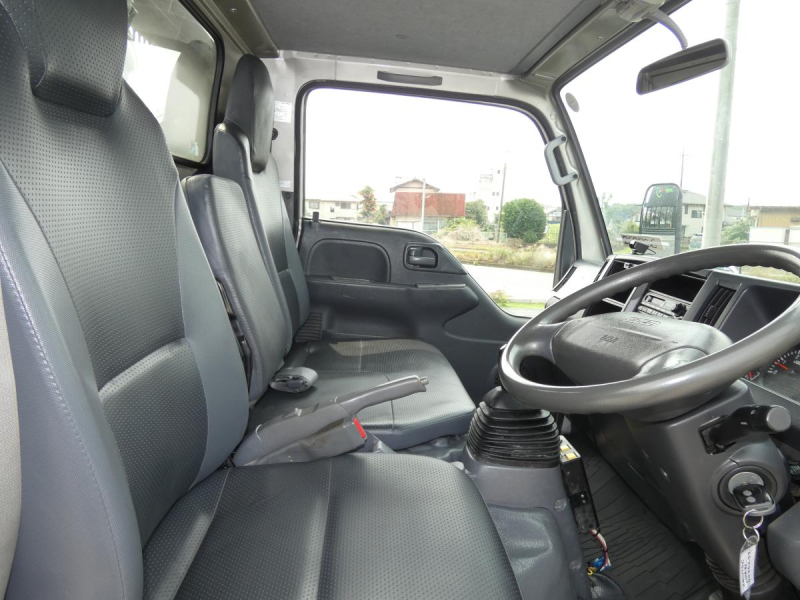 H25 2トン　マニュアル 　ダンプ　260706|中古トラックの販売・買取・査定のアイナビ