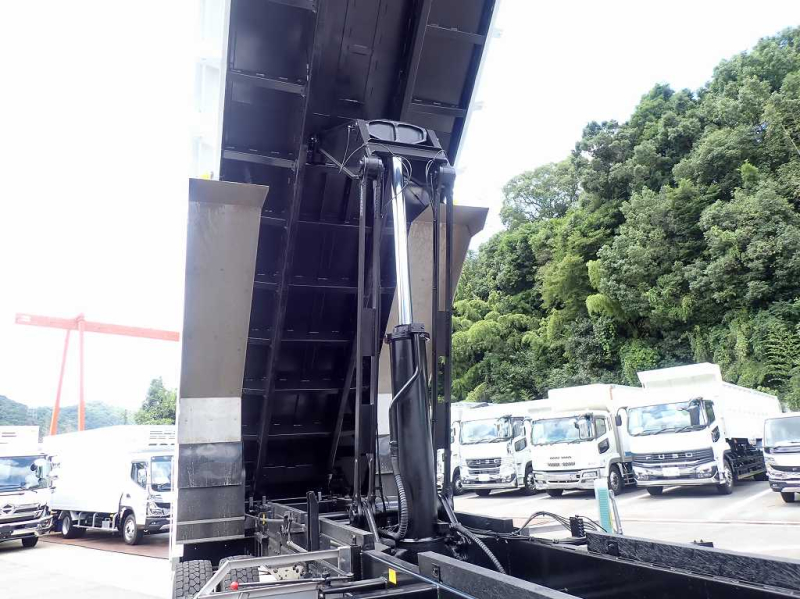 小平産業　25t　土砂禁ダンプ　HARDOX　39立米|中古トラックの販売・買取・査定のアイナビ