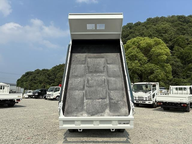 いすゞ ダンプ フォワード|中古トラックの販売・買取・査定のアイナビ