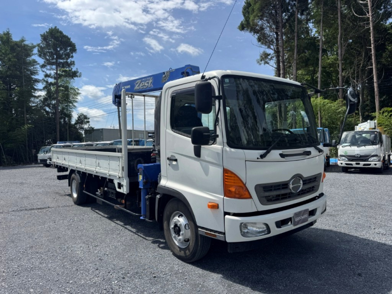 2.9t吊4段　タダノ　ZE304HRE　ラジコン付き　AT|中古トラックの販売・買取・査定のアイナビ