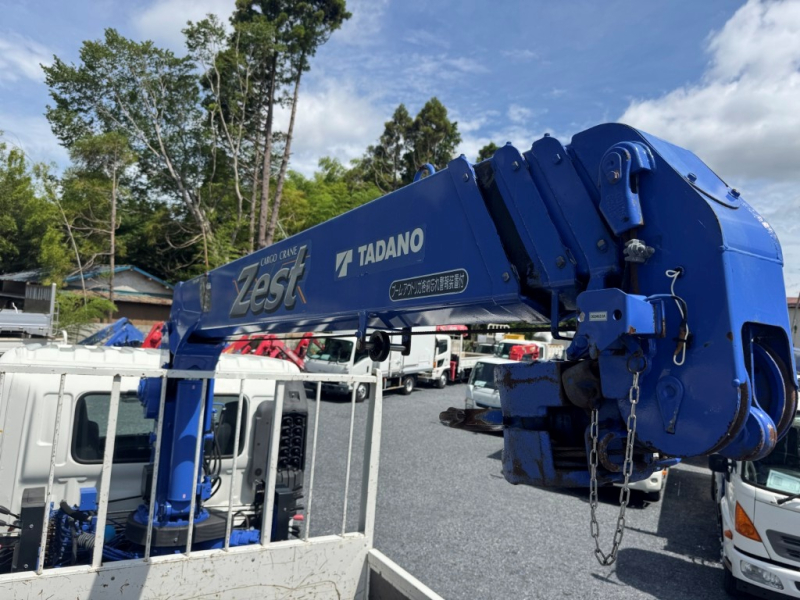 2.9t吊4段　タダノ　ZE304HRE　ラジコン付き　AT|中古トラックの販売・買取・査定のアイナビ