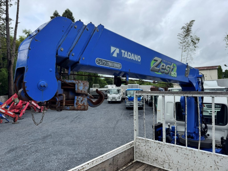 2.9t吊4段 タダノ ZE304HR ラジコン付き 上物年次点検済|中古トラックの販売・買取・査定のアイナビ