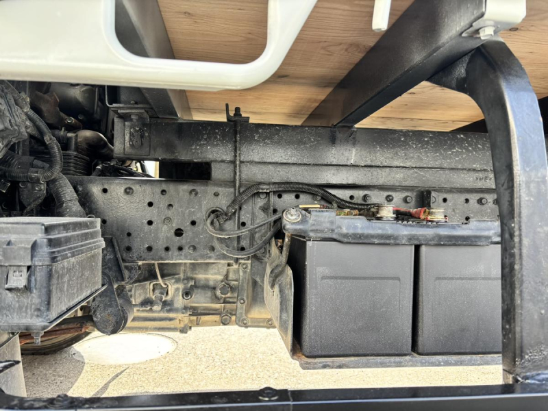 キャンター　標準ロング平ボディー　積載4000kg|中古トラックの販売・買取・査定のアイナビ
