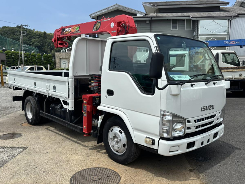 エルフ　標準ロング4段クレーンラジコン付き　AT車|中古トラックの販売・買取・査定のアイナビ