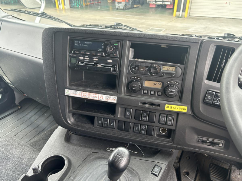 いすゞギガ　アルミウイング　7M/T  車検付|中古トラックの販売・買取・査定のアイナビ