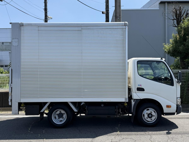 2t積・アルミバン・AT・垂直パワーゲート600kg・ラッシング|中古トラックの販売・買取・査定のアイナビ