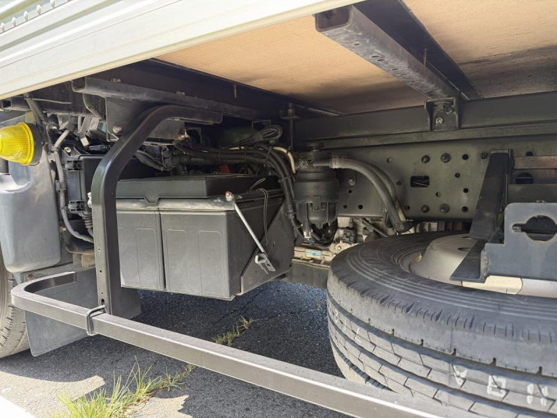 2t積・アルミバン・AT・垂直パワーゲート600kg・ラッシング|中古トラックの販売・買取・査定のアイナビ