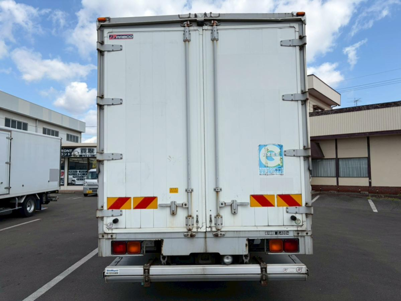 ワイド 6200ボディ 後輪エアサス 格納ゲート ベッド付 2.4t積載|中古トラックの販売・買取・査定のアイナビ