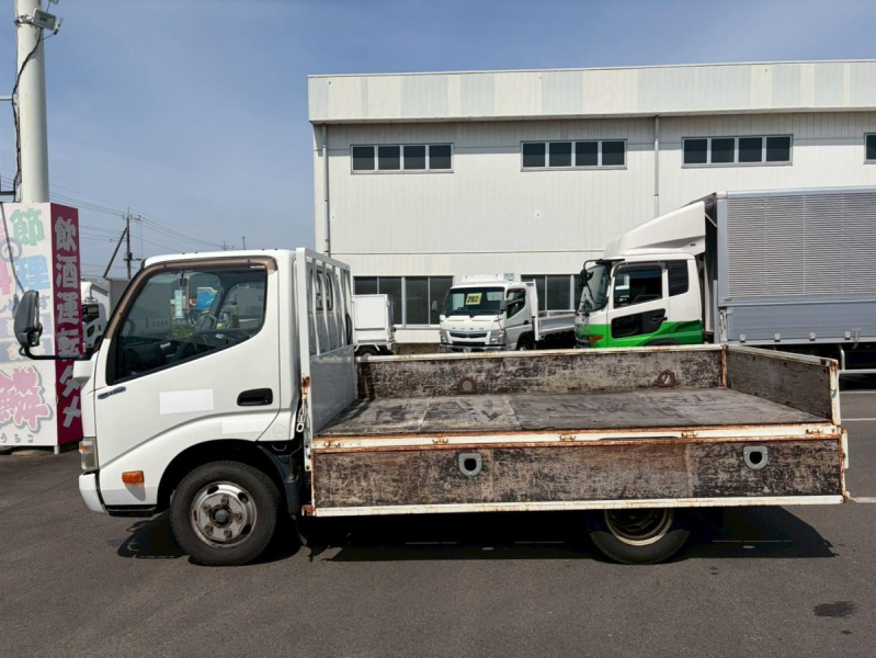 10尺 全低床 2トン積載  3方開 5速MT スタッドレスタイヤ ETC|中古トラックの販売・買取・査定のアイナビ