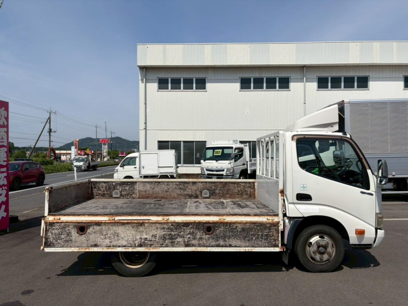 10尺 全低床 2トン積載  3方開 5速MT スタッドレスタイヤ ETC|中古トラックの販売・買取・査定のアイナビ