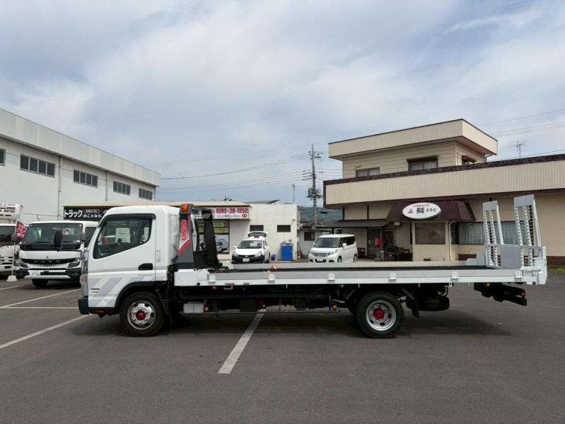 積載車 ワイド5800ボディ 3.05t積載 ラジコン 電動あゆみ 車検付|中古トラックの販売・買取・査定のアイナビ