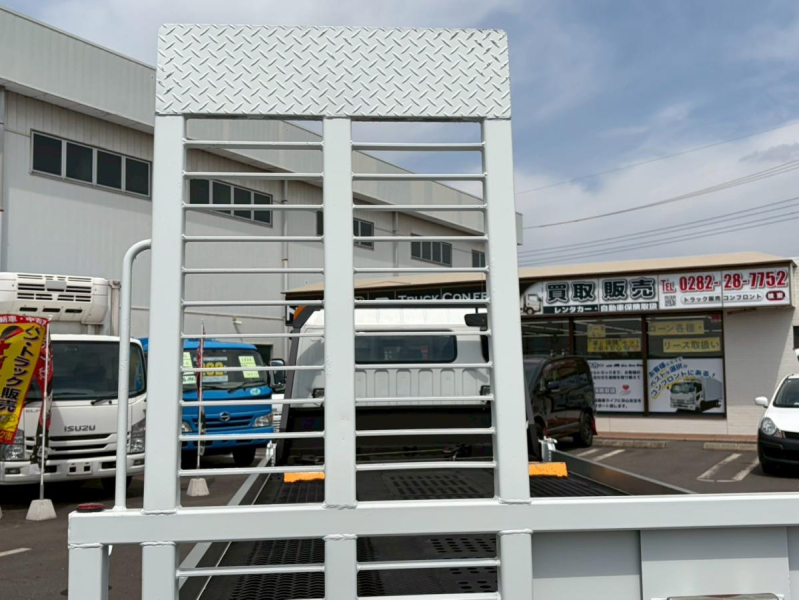 積載車 ワイド5800ボディ 3.05t積載 ラジコン 電動あゆみ 車検付|中古トラックの販売・買取・査定のアイナビ