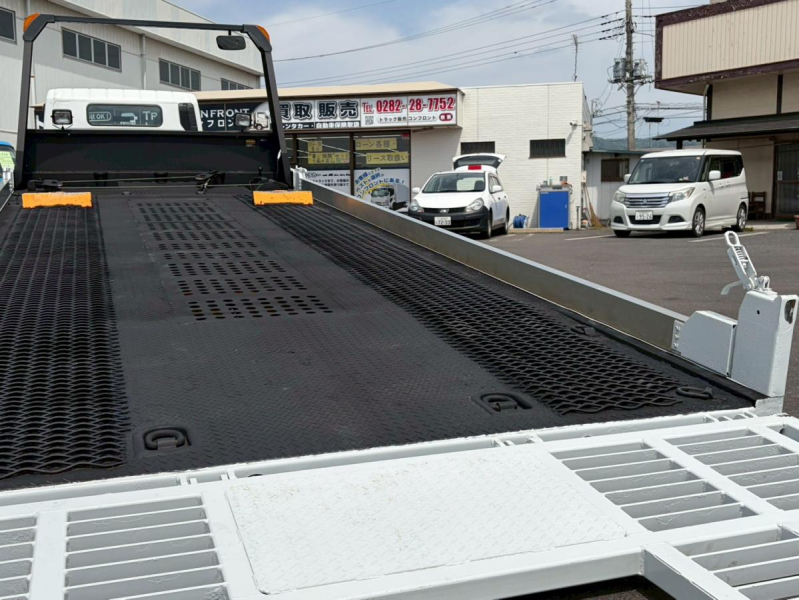 積載車 ワイド5800ボディ 3.05t積載 ラジコン 電動あゆみ 車検付|中古トラックの販売・買取・査定のアイナビ