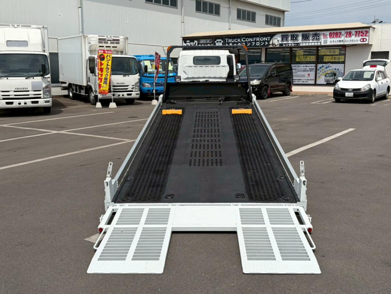 積載車 ワイド5800ボディ 3.05t積載 ラジコン 電動あゆみ 車検付|中古トラックの販売・買取・査定のアイナビ
