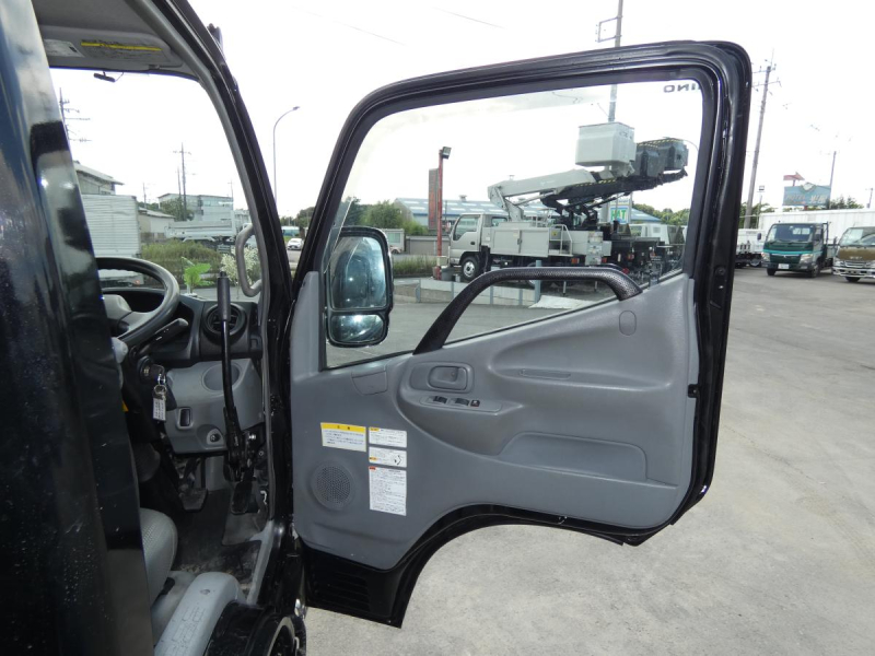 4WD 高所作業車　マニュアル 260514|中古トラックの販売・買取・査定のアイナビ