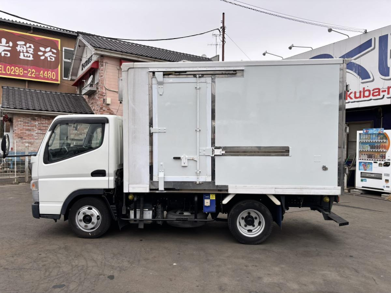 キャンター　冷蔵冷凍車　東プレ低温　スタンバイ付き|中古トラックの販売・買取・査定のアイナビ