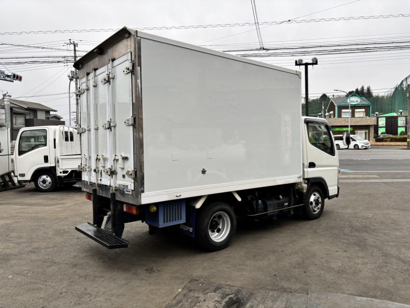 キャンター　冷蔵冷凍車　東プレ低温　スタンバイ付き|中古トラックの販売・買取・査定のアイナビ