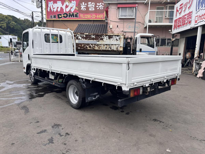 標準ロング平ボディー　積載2000kg|中古トラックの販売・買取・査定のアイナビ