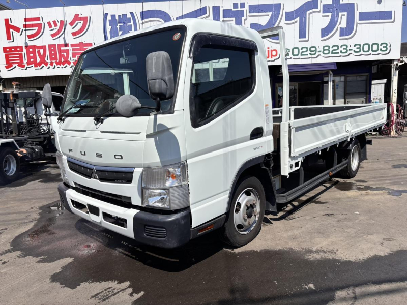 キャンター　ワイドロング平ボディー　積載3000kg　AT車|中古トラックの販売・買取・査定のアイナビ