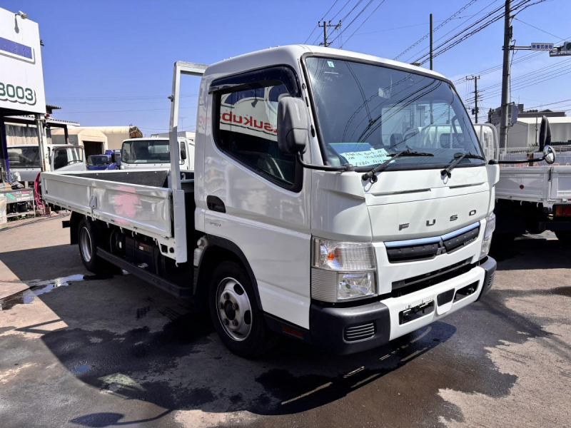 キャンター　ワイドロング平ボディー　積載3000kg　AT車|中古トラックの販売・買取・査定のアイナビ