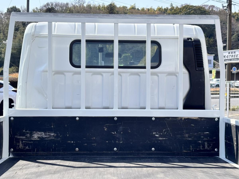 キャンター　ワイドロング平ボディー　積載3000kg　AT車|中古トラックの販売・買取・査定のアイナビ