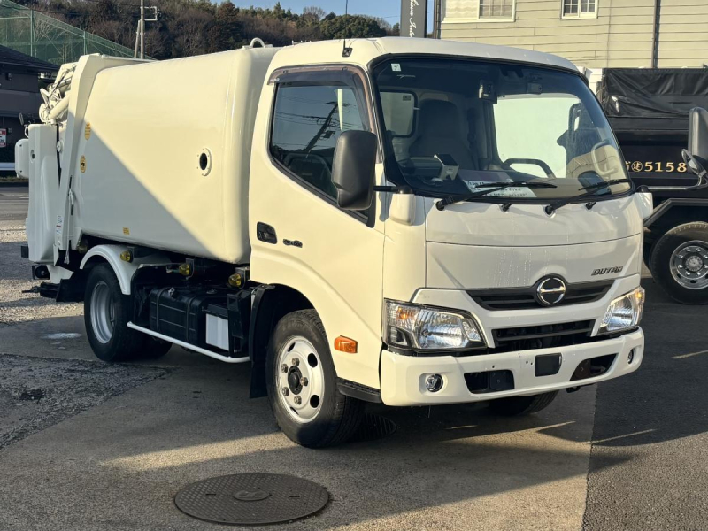 標準幅　巻き込みパッカー車　極東製5.1立米　積載2000kg|中古トラックの販売・買取・査定のアイナビ