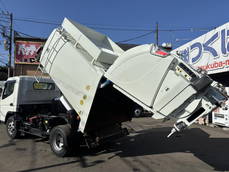 ワイド幅　巻き込みパッカー車　極東製6.2立米　積載3100kg|中古トラックの販売・買取・査定のアイナビ