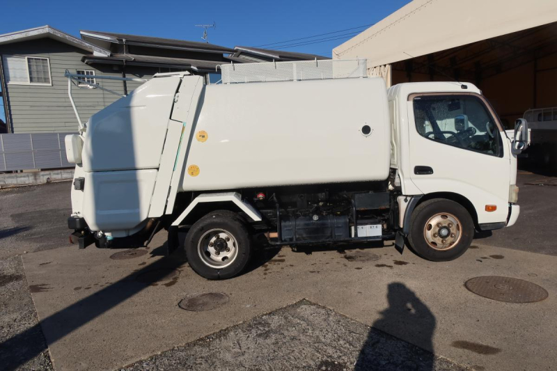 ダイナ　巻き込みパッカー車　モリタ製5.0立米　積載2550kg|中古トラックの販売・買取・査定のアイナビ