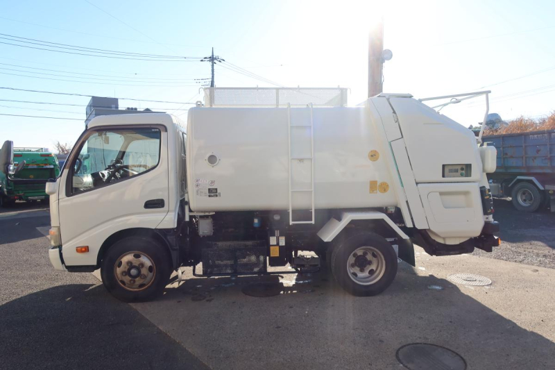 ダイナ　巻き込みパッカー車　モリタ製5.0立米　積載2550kg|中古トラックの販売・買取・査定のアイナビ