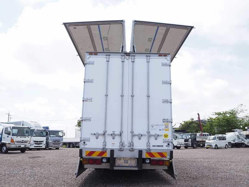 日野 プロフィア ウィング アルミウイング 4軸低床 積載13.3t|中古トラックの販売・買取・査定のアイナビ