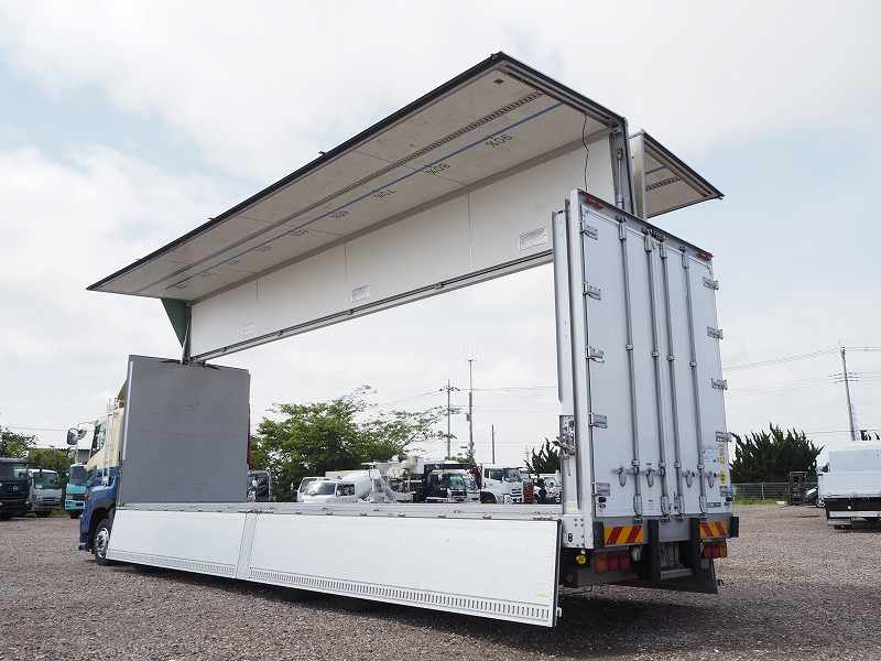 日野 プロフィア ウィング アルミウイング 4軸低床 積載13.3t|中古トラックの販売・買取・査定のアイナビ