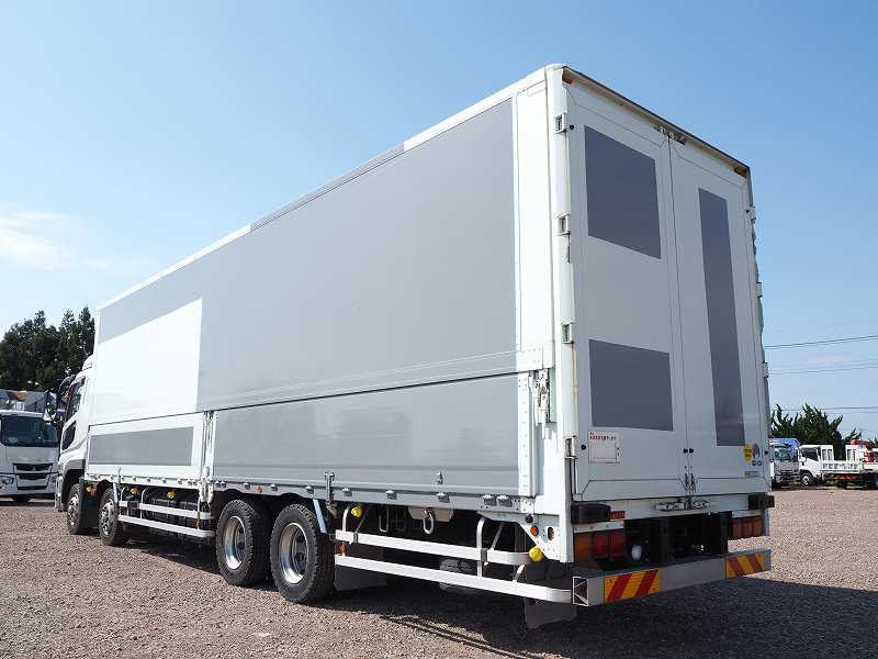 三菱スーパーグレート アルミウイング 4軸低床 積載13.6t|中古トラックの販売・買取・査定のアイナビ