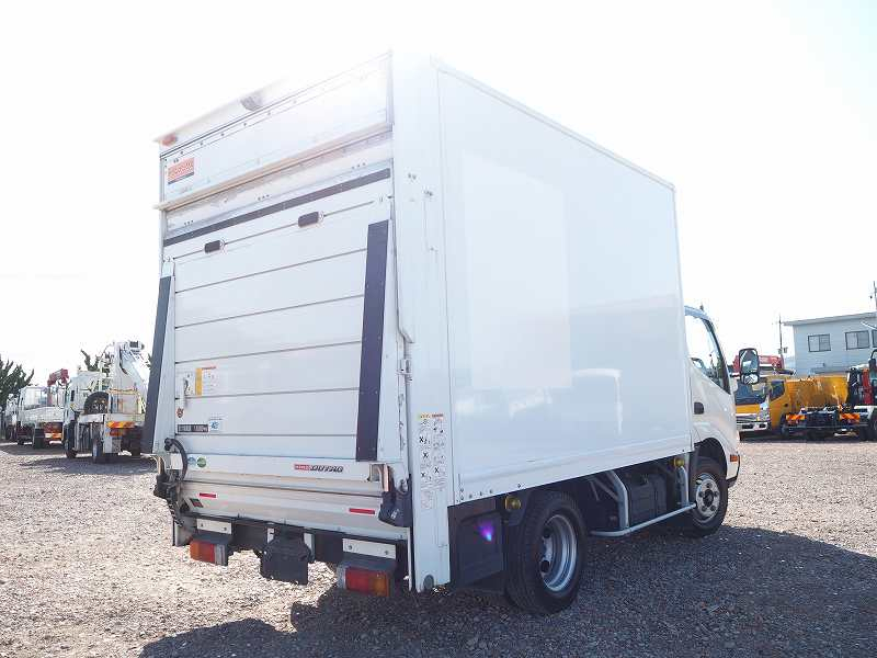 日野 デュトロ 5t未満 10尺 バン ゲート オートマ|中古トラックの販売・買取・査定のアイナビ