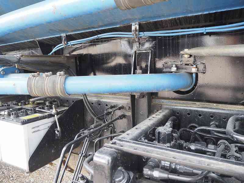 いすゞ フォワード バキュームカー 増トン バキュームカー 6.8KL|中古トラックの販売・買取・査定のアイナビ