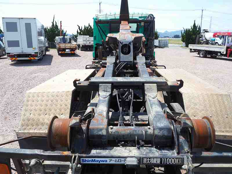 日野 プロフィア 22t 新明和アームロールツインホイスト|中古トラックの販売・買取・査定のアイナビ