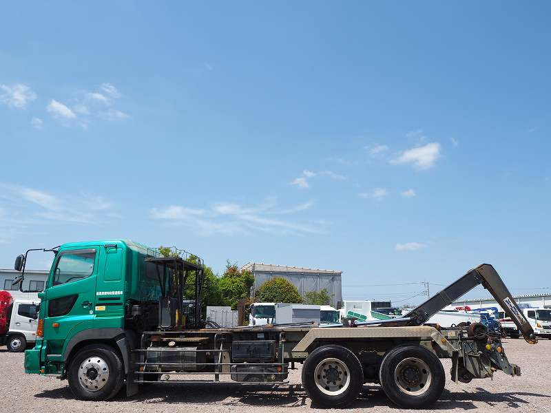 日野 プロフィア 22t 新明和アームロールツインホイスト|中古トラックの販売・買取・査定のアイナビ